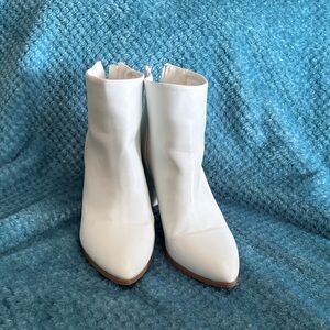 Windsor Chic White Ankle Booties